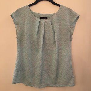 Pastel simple cap-sleeved top